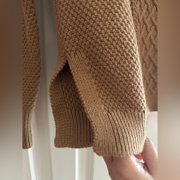 Cotton cable-knit sweater - Picture 8 of 11